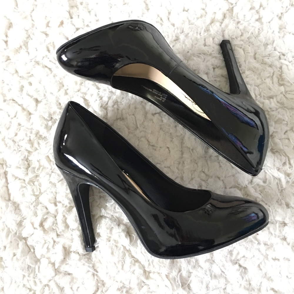 Jessica Simpson Pumps - Picture 2 of 7